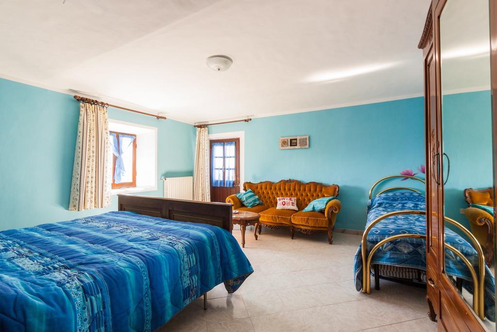 Bed And Breakfast Val D'Oche Castel Boglione Δωμάτιο φωτογραφία