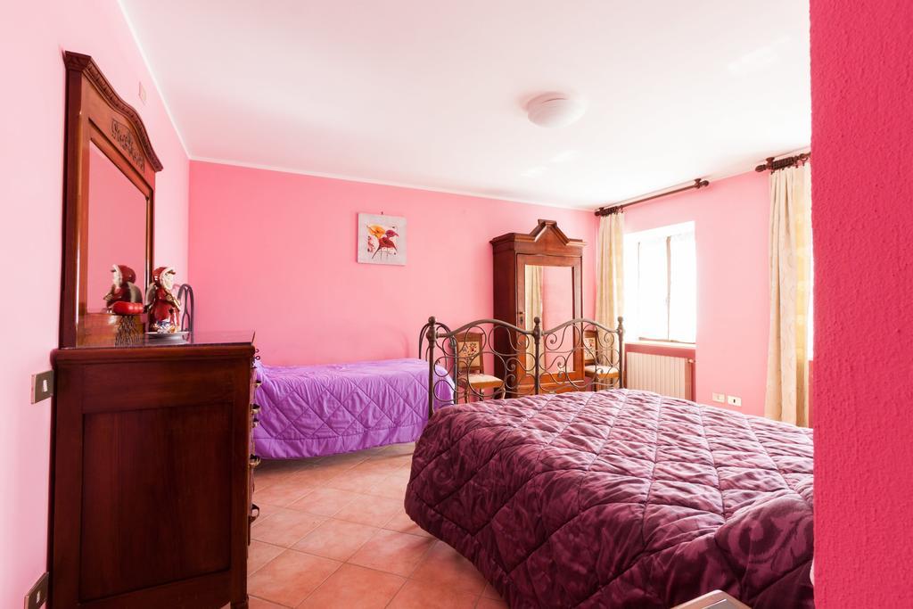 Bed And Breakfast Val D'Oche Castel Boglione Δωμάτιο φωτογραφία